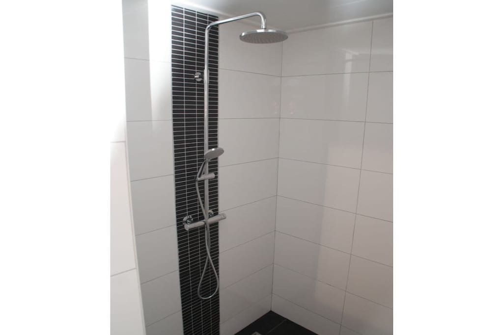 233998-Niet-getagd