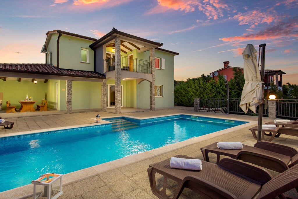 Villa in Labin with swimming pool