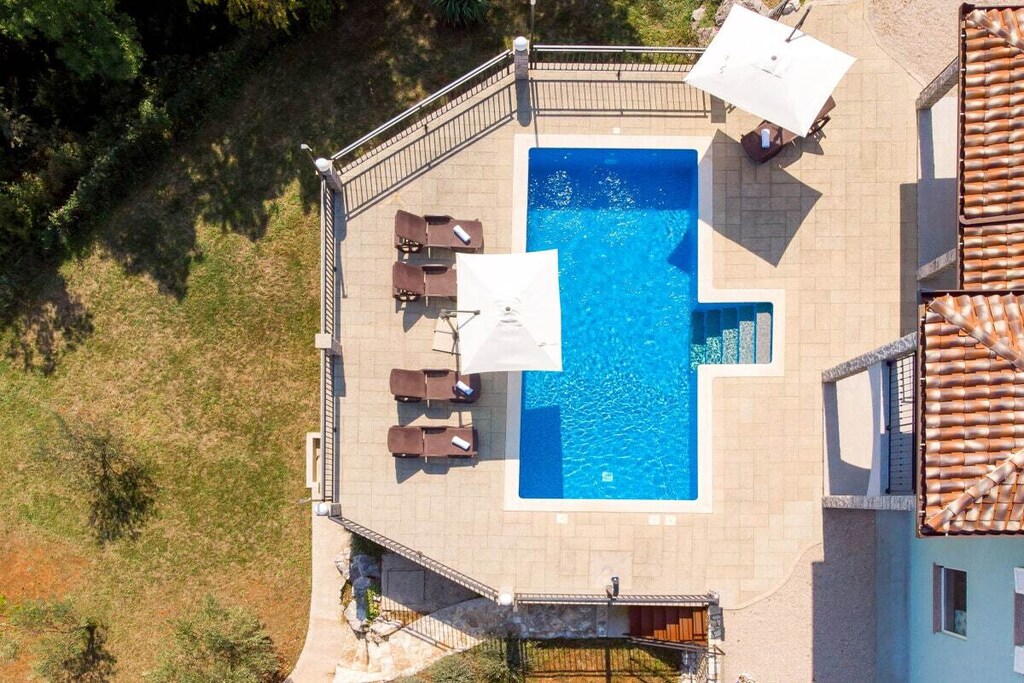 Villa in Labin with swimming pool