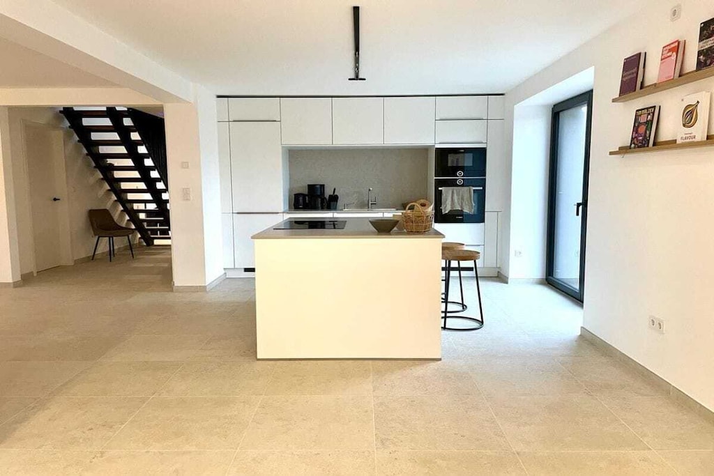 572226-Nicht zugeordnet