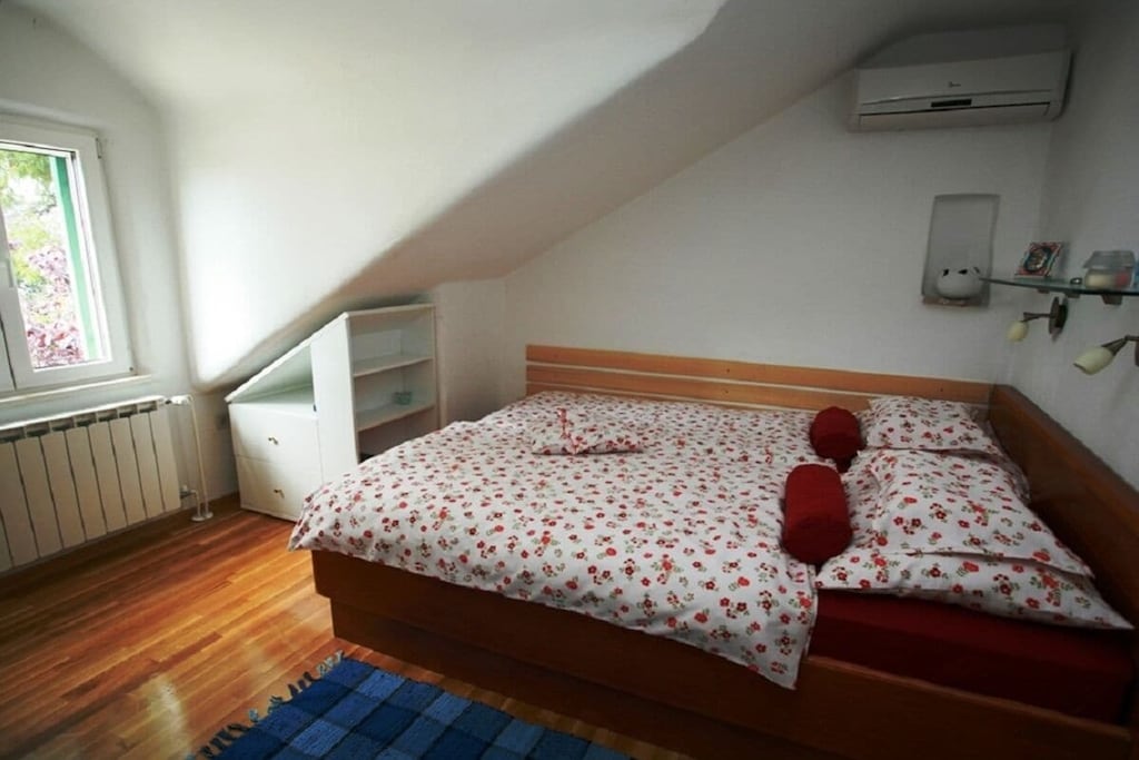 429960-Nicht zugeordnet