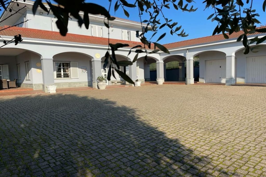 561498-Nicht zugeordnet