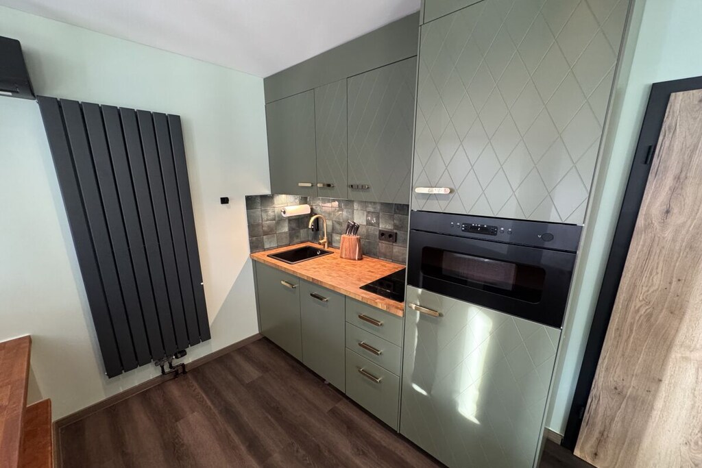 Suite Apartment No. 1