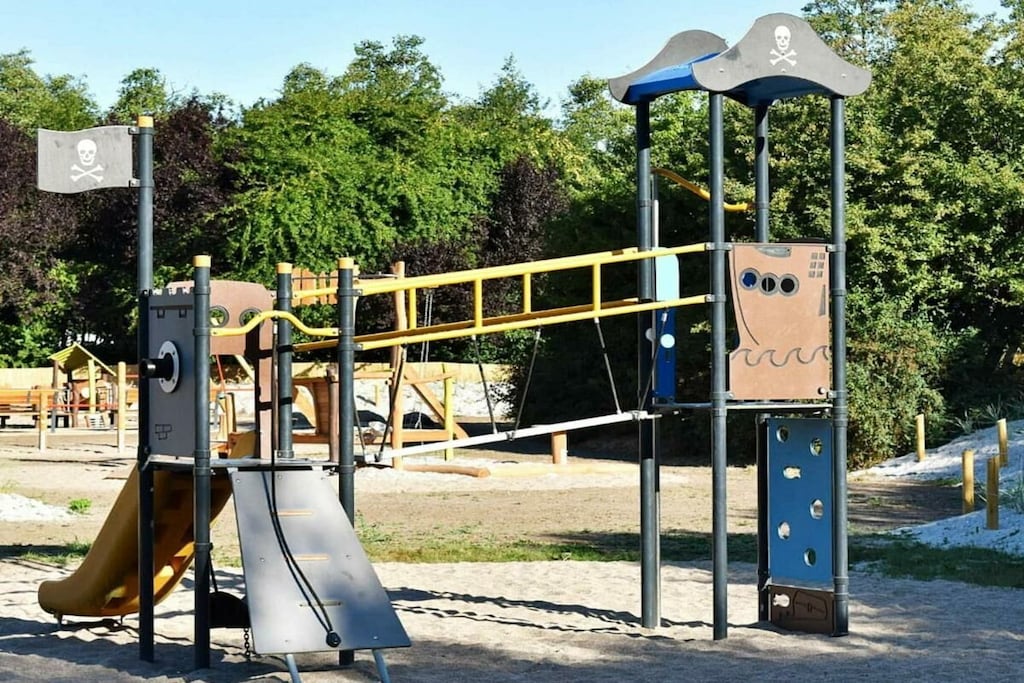 478561-Nicht zugeordnet