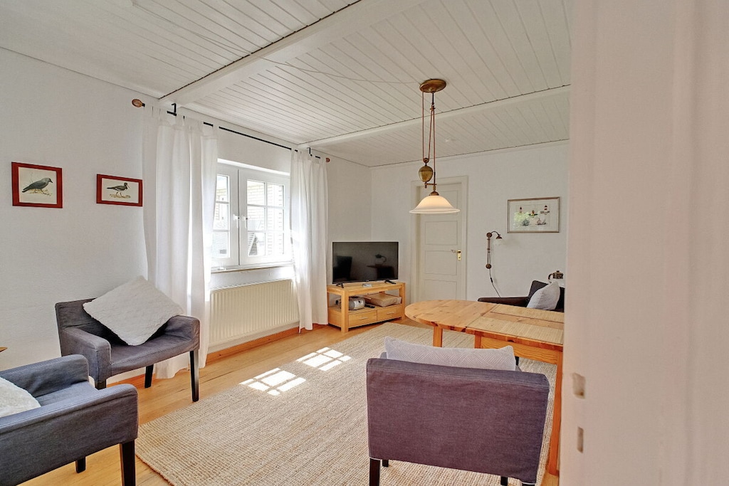 561676-Niet-getagd