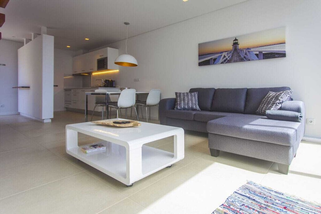 212098-Nicht zugeordnet