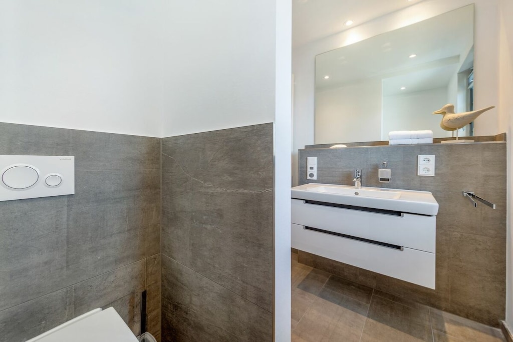 335737-Nicht zugeordnet