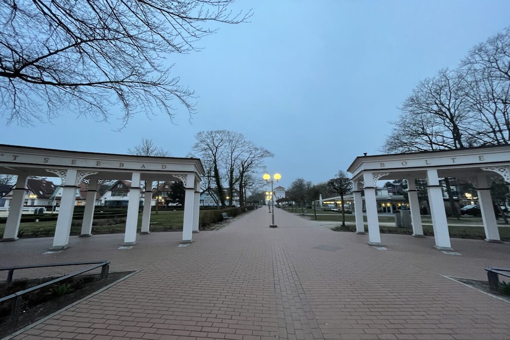 603198-Nicht getaggt