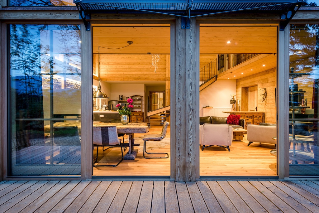 A 5-star luxury lodge unlike any other, located in the Talgut estate.