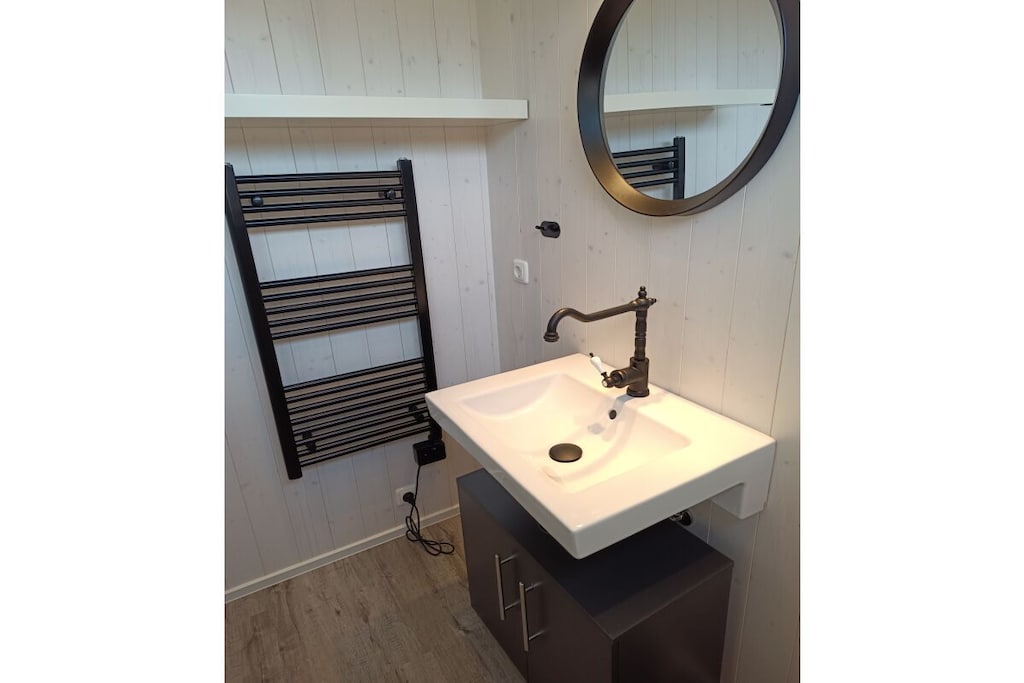 637763-Nicht zugeordnet