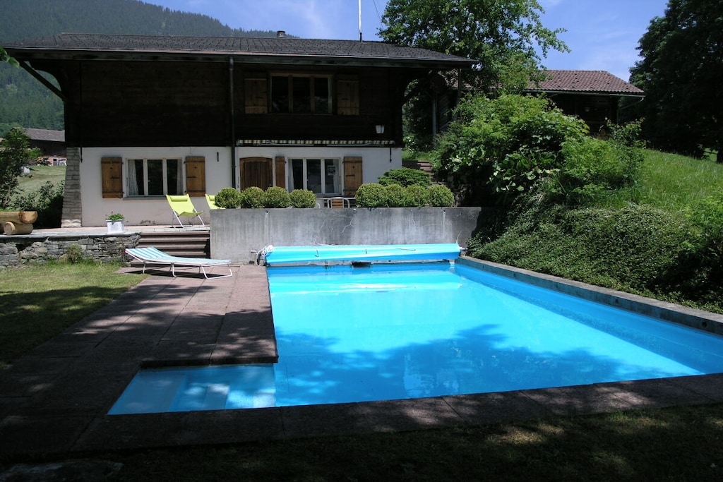 473573