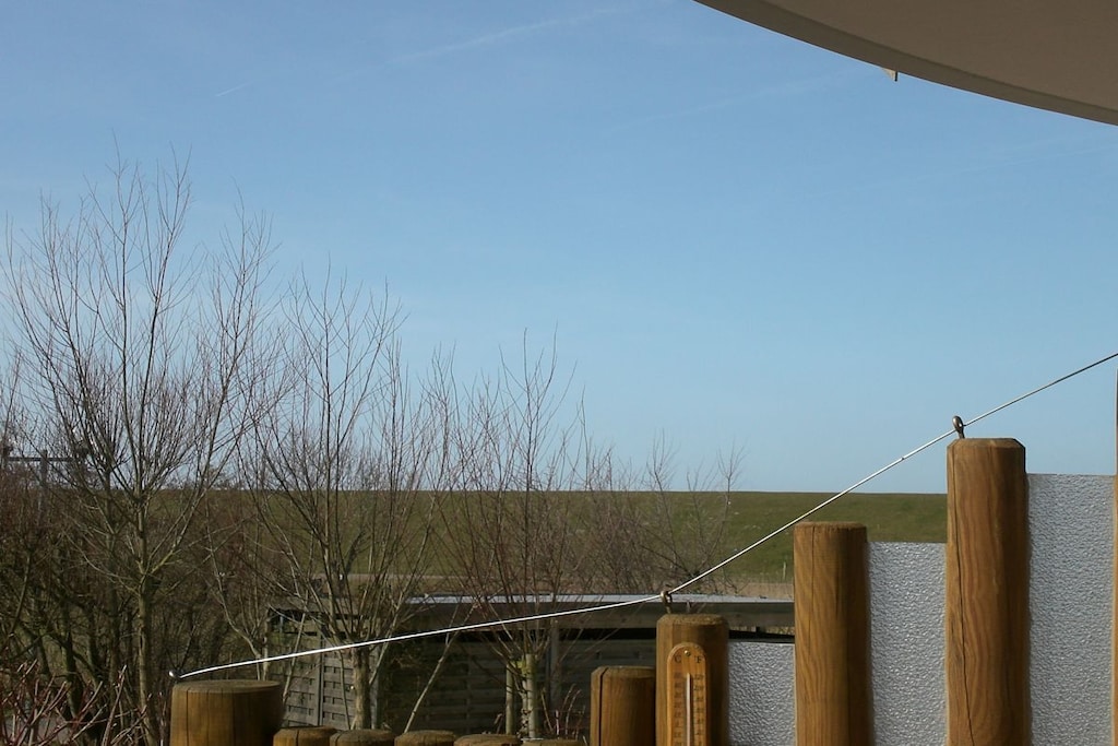 213671