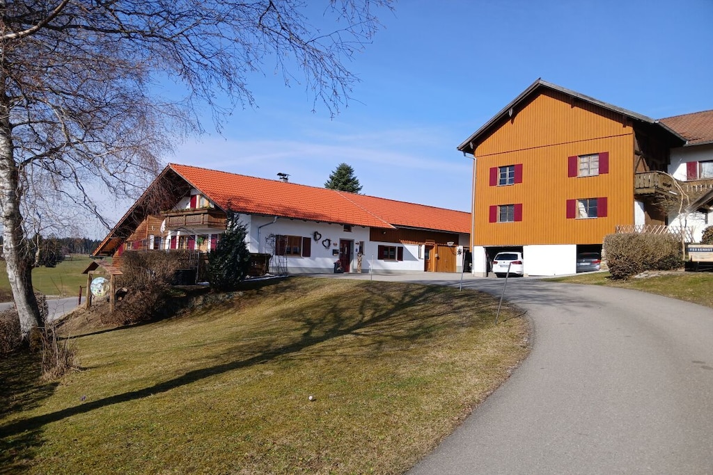 18951