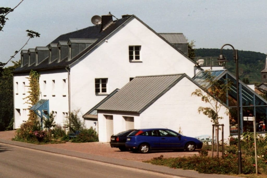 18342