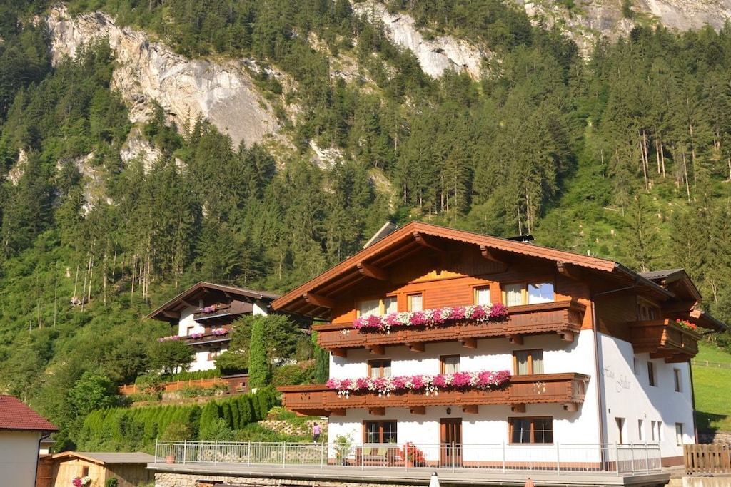 236862