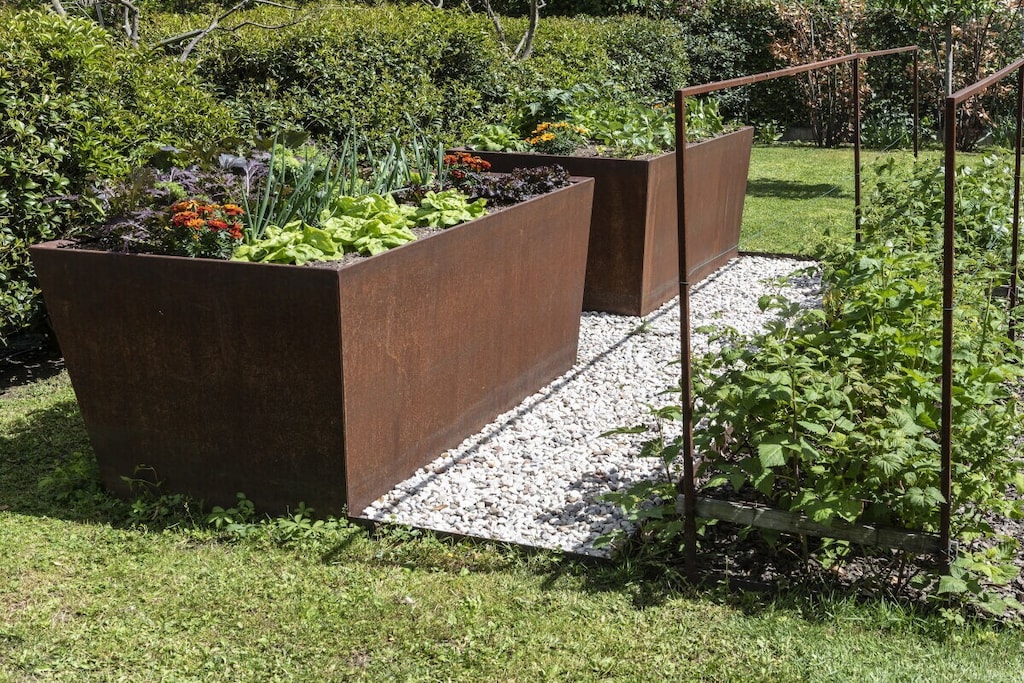 633033