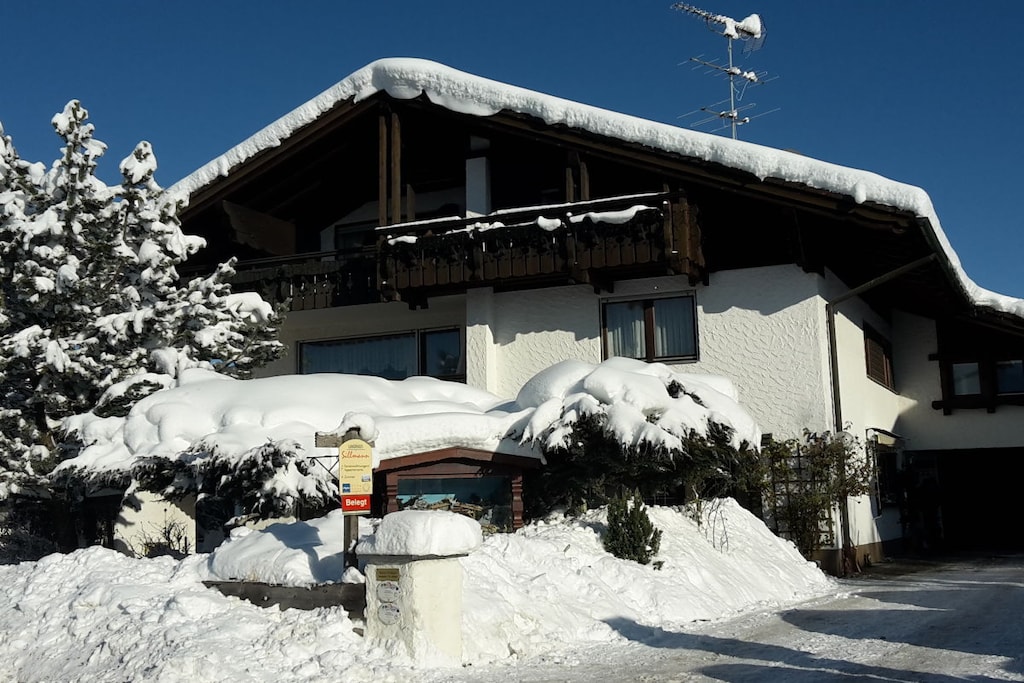 118134