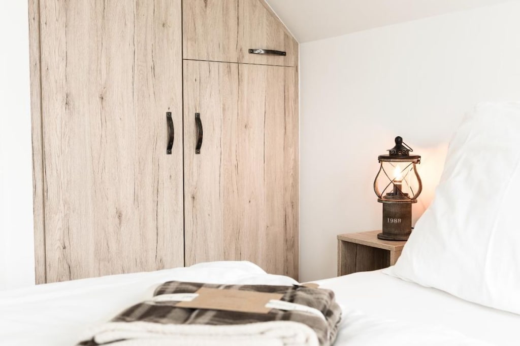 237437 - Untagged