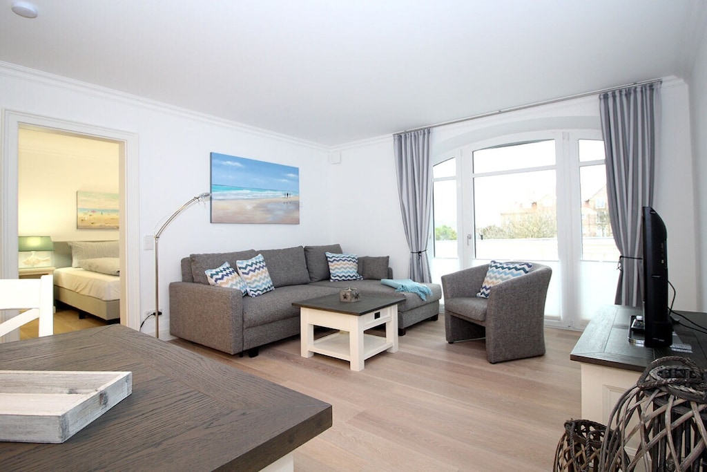 215886