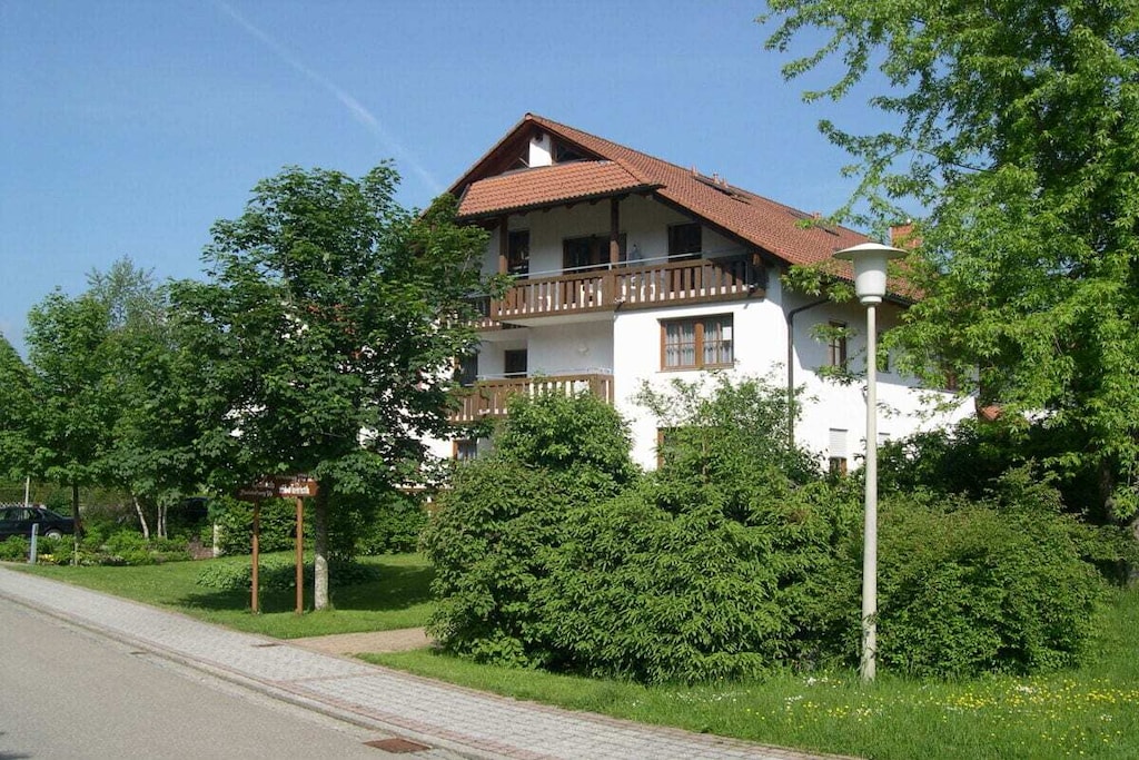 298516