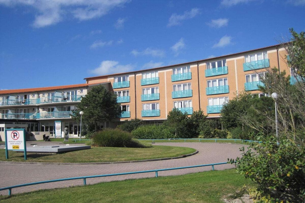 48025