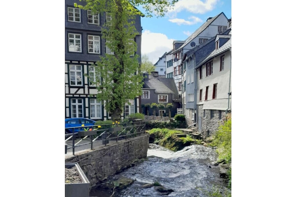 483330 - Nicht zugeordnet