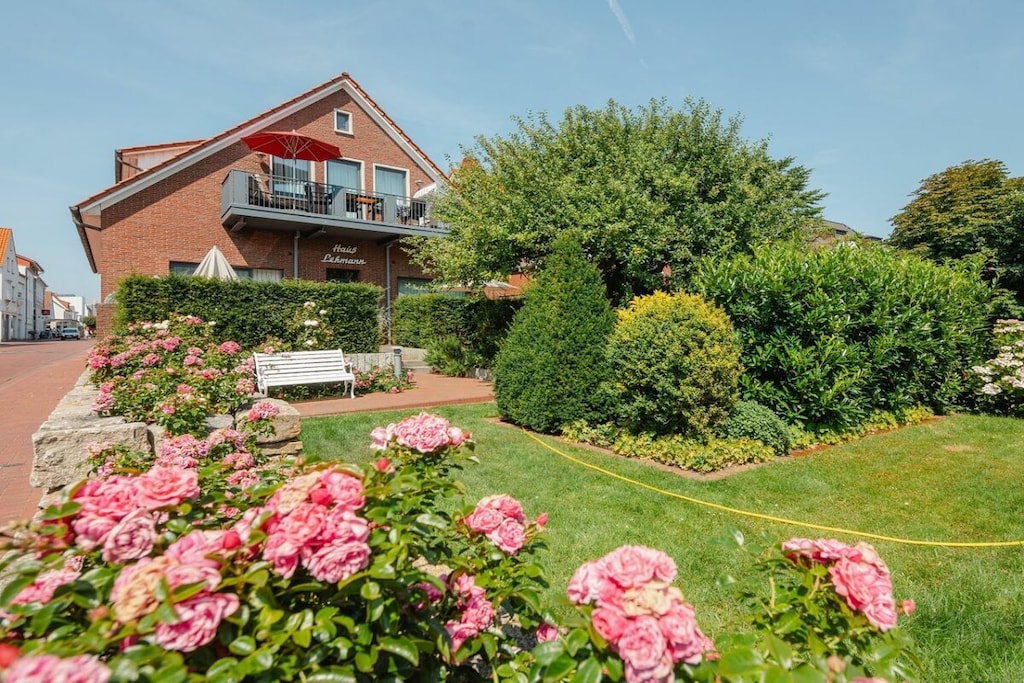 334981