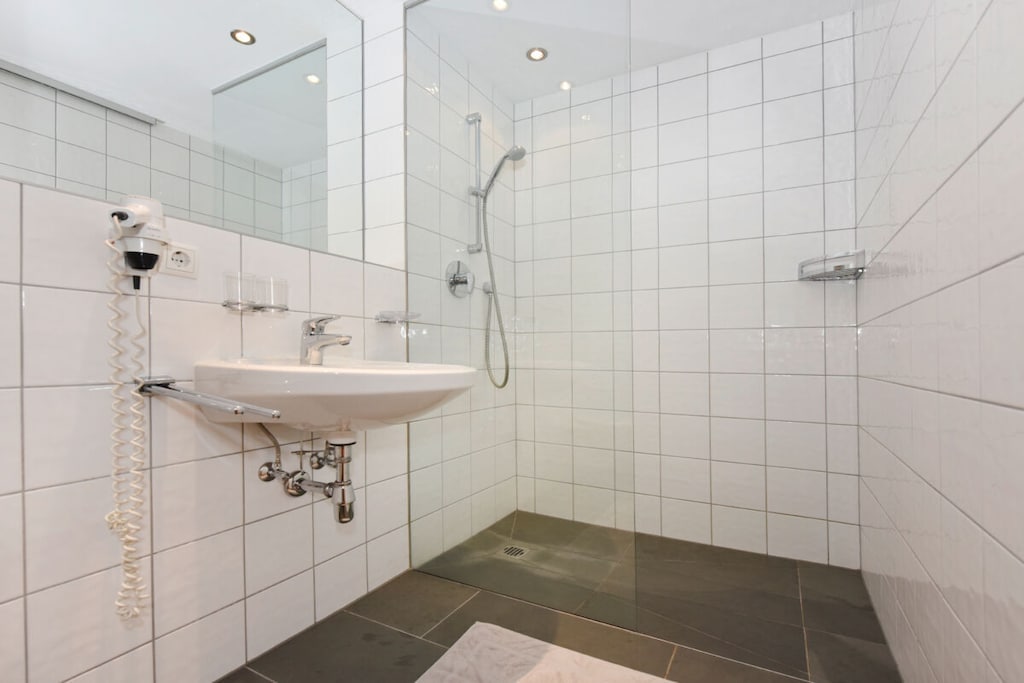 63403 - Nicht zugeordnet