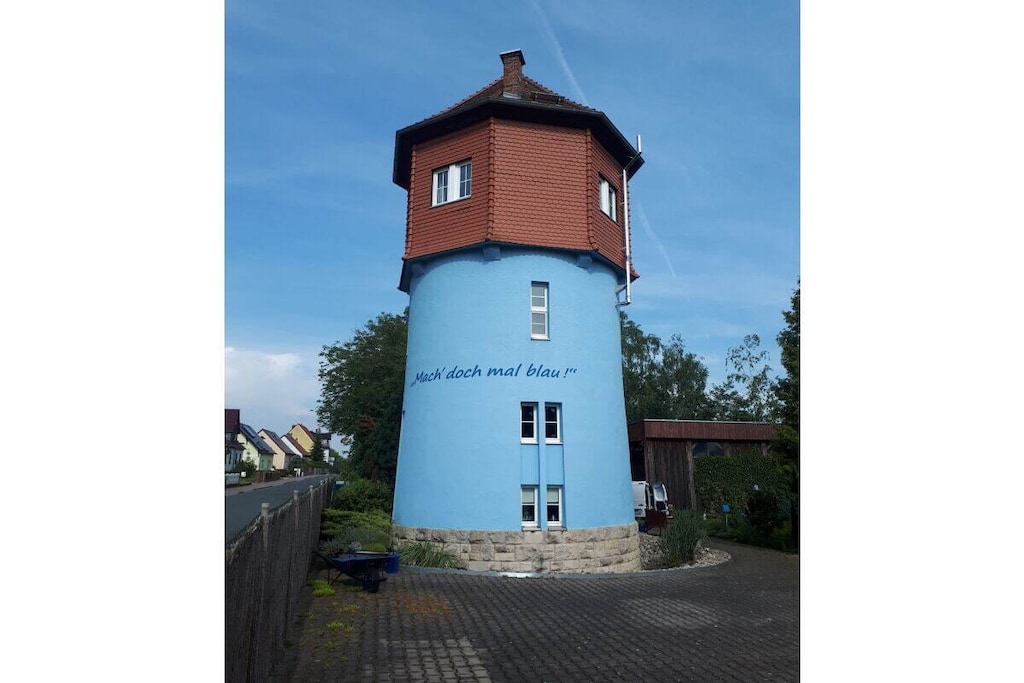 218308
