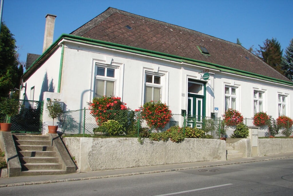 186813