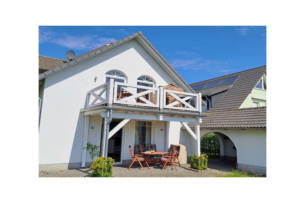 56154