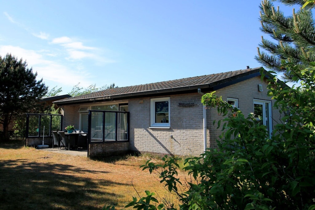 76834
