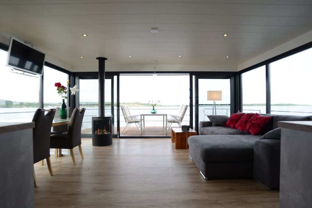 241928 - Untagged