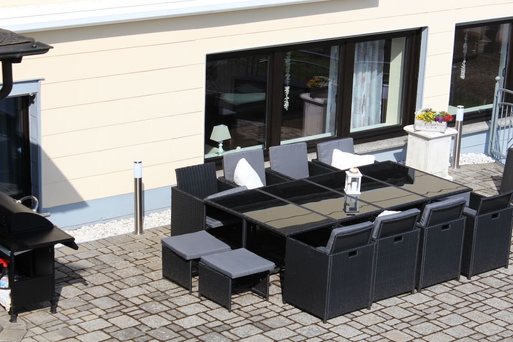 226684