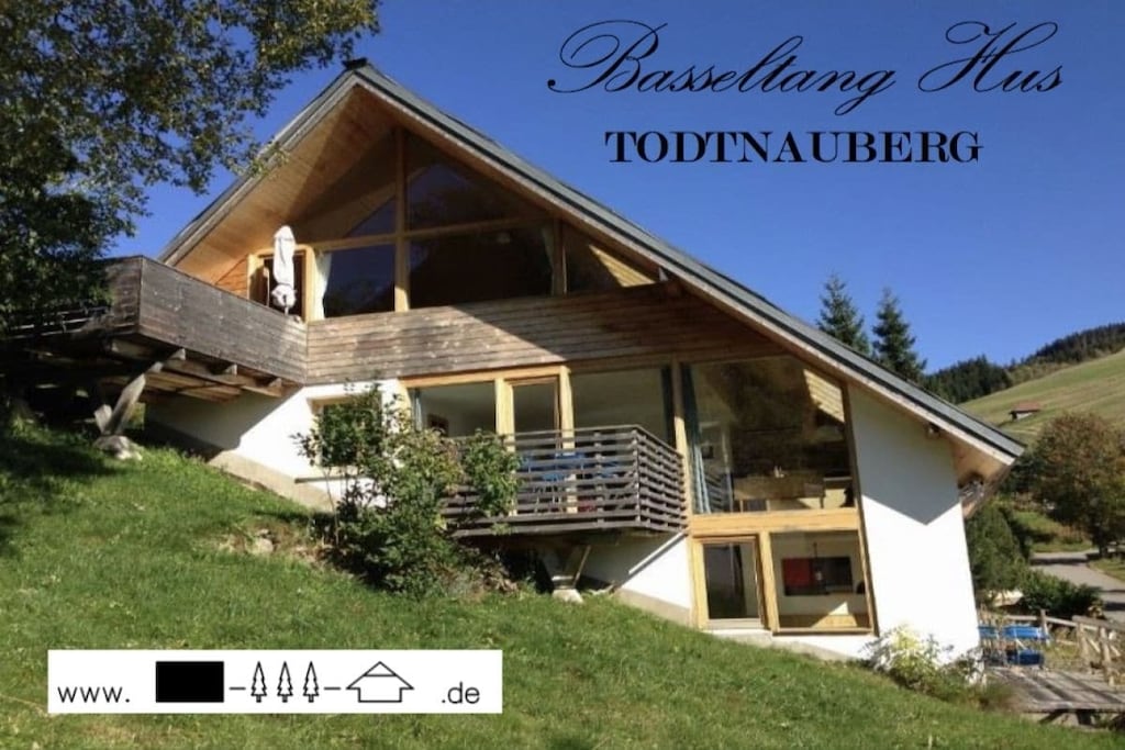 231060