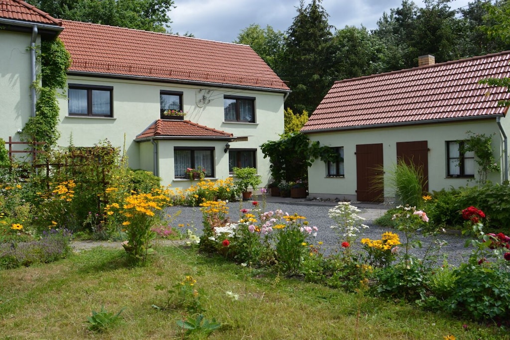 137390