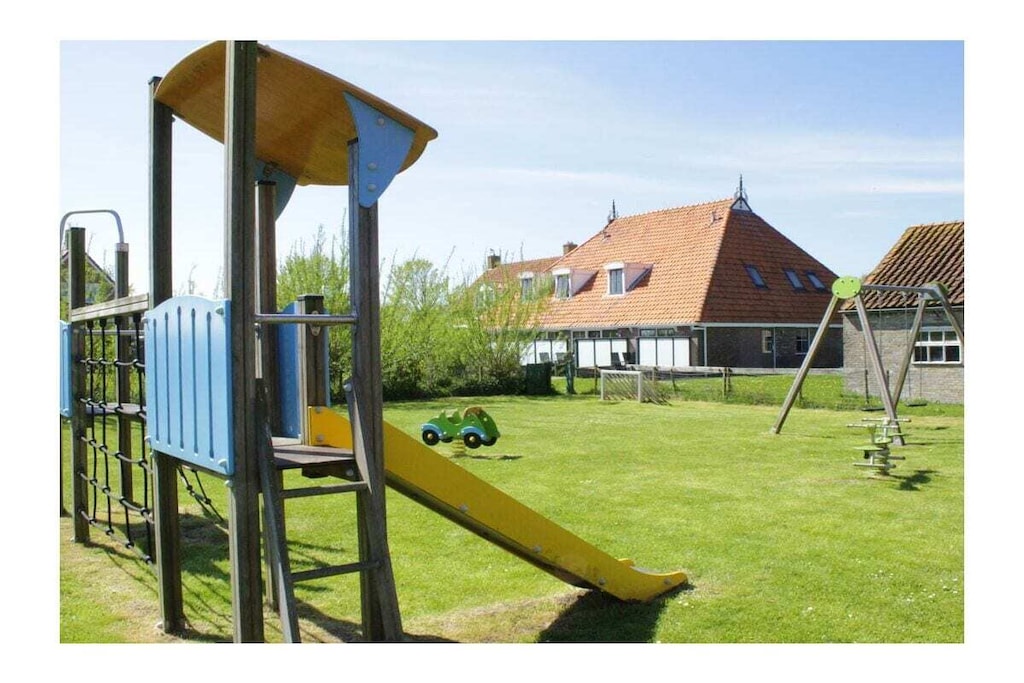 318501