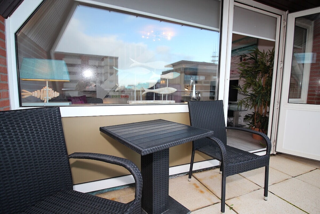 262877