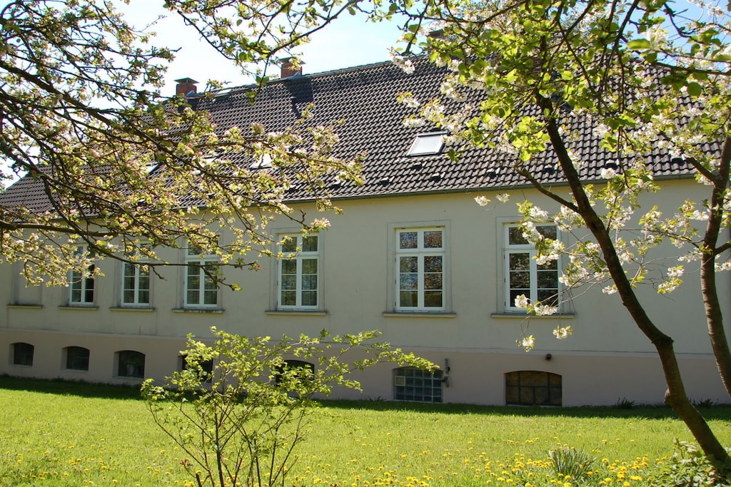 205871