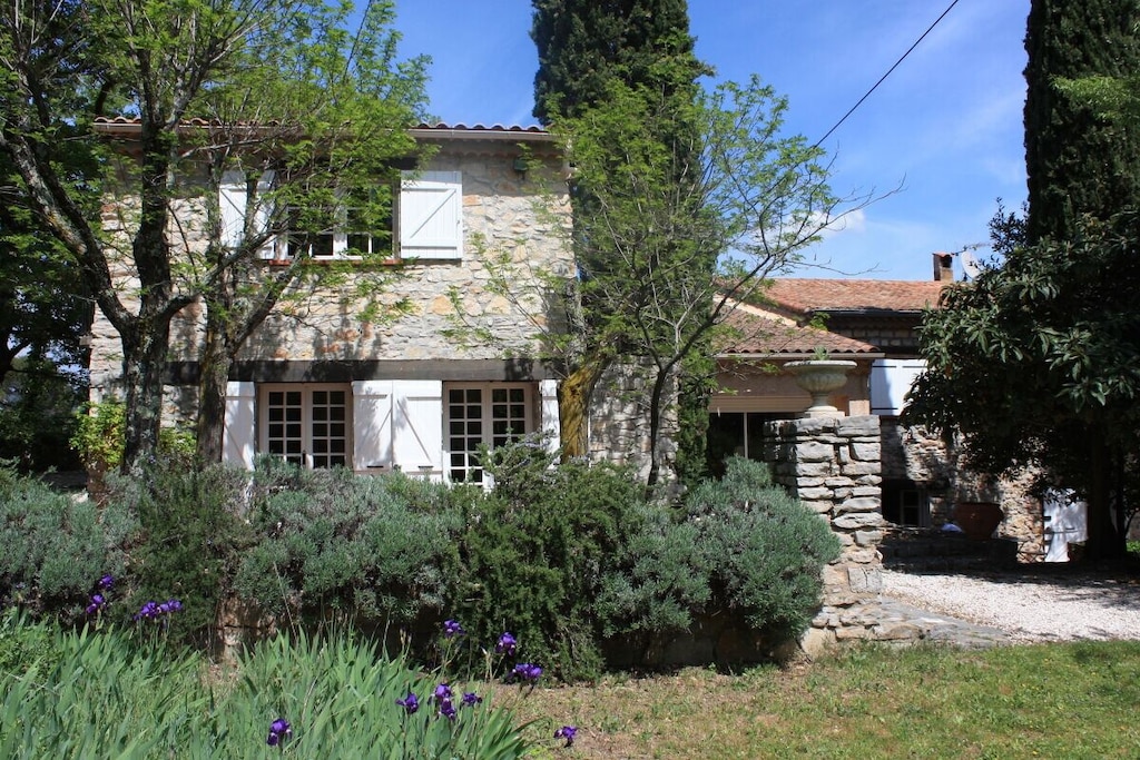 334968 - Non tagué