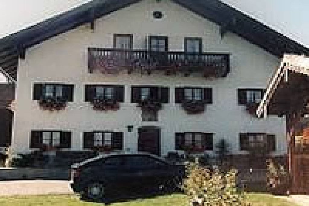 19158