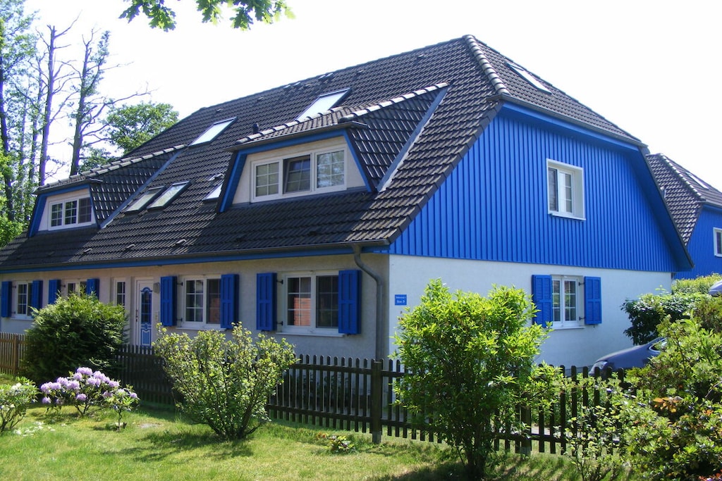 384793
