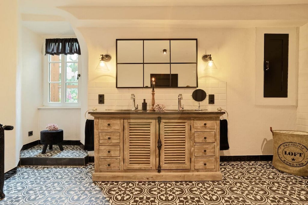 330760 - Untagged