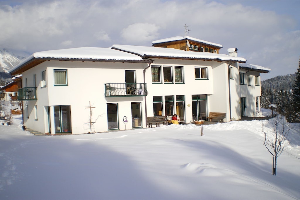 64770