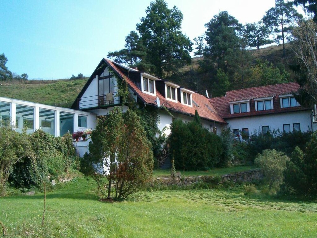 Herenhuis in Bechyně met privézwembad