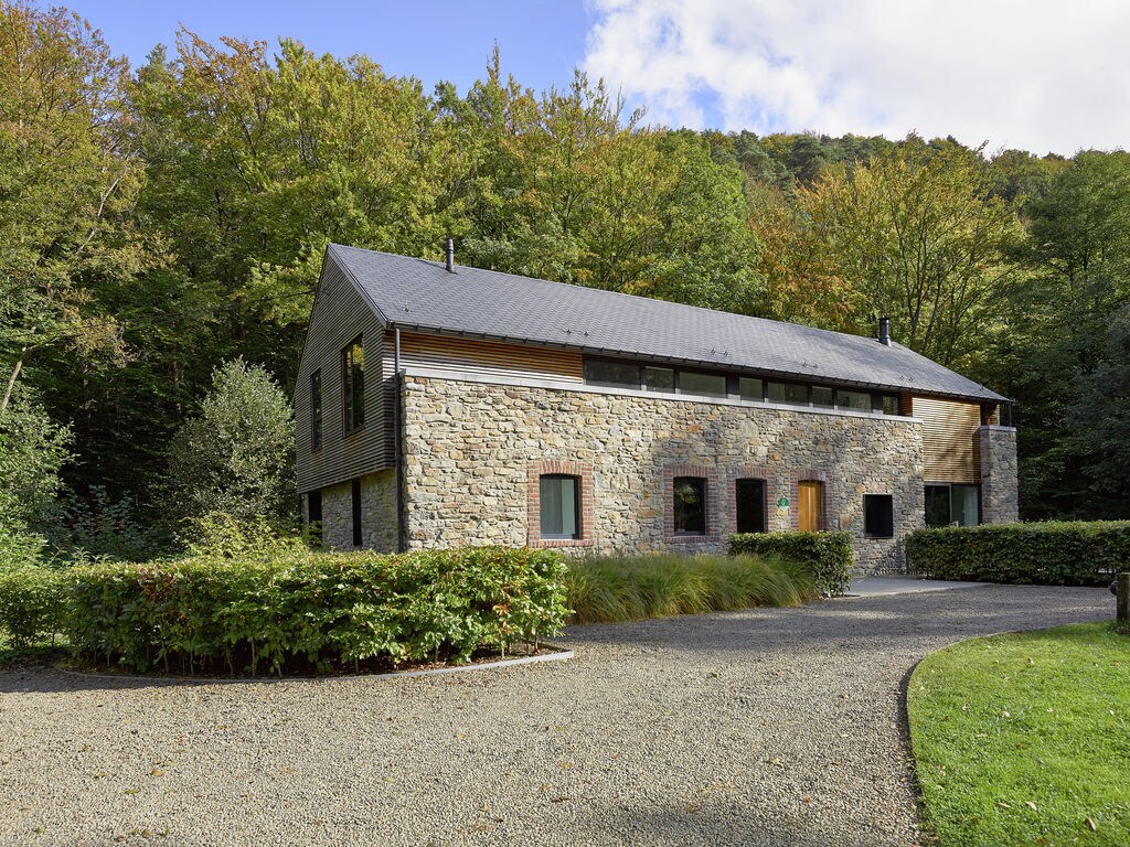 Moderne villa in de Ardennen met een grote tuin