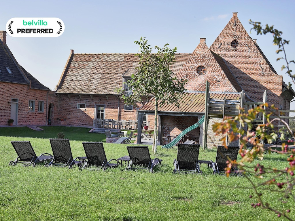 Herrenhaus Diksmuide mit Spielen