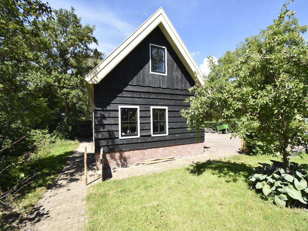 Apartment in Sint Maartensbrug mit Garten