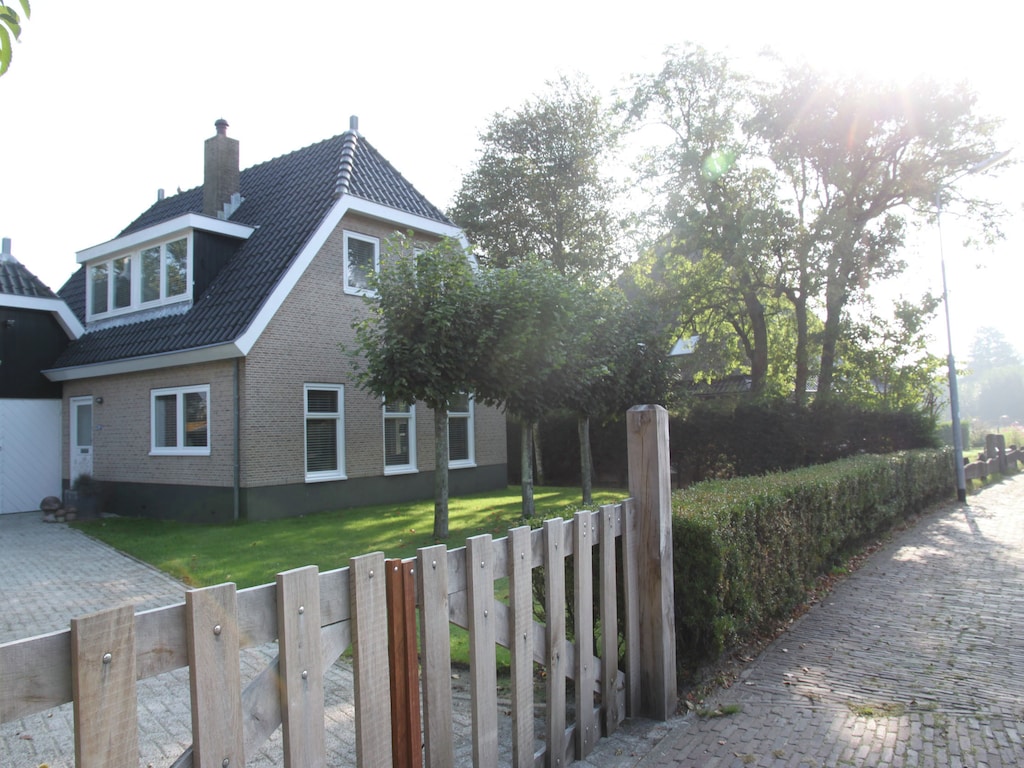 Groet Villa Stay mit Gartenblick