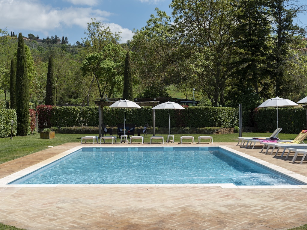 Mooi appartement in Lucignano met gedeeld zwembad